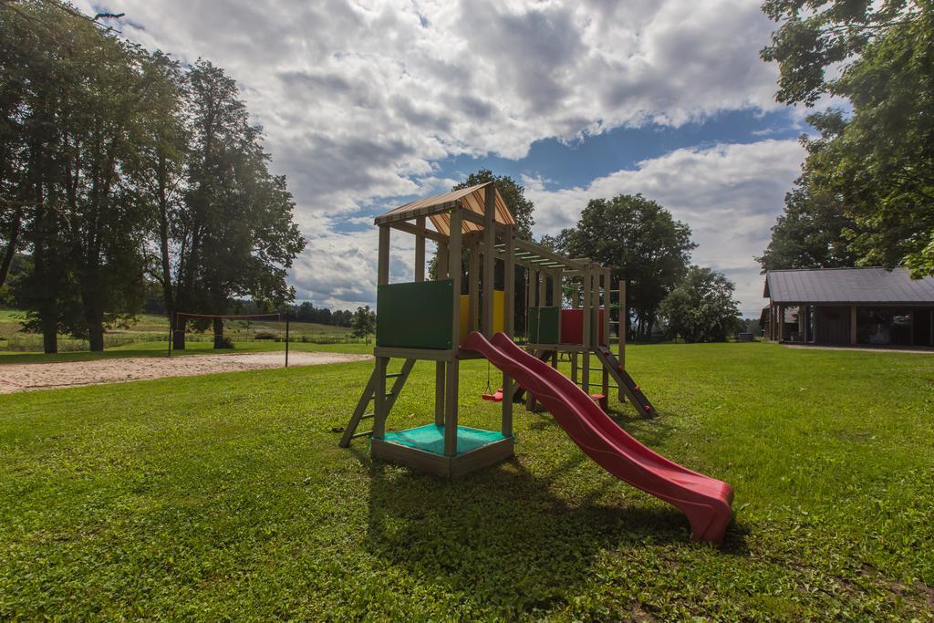 Holiday Home Uzbazes Valmiera Camera foto